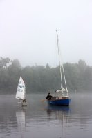 Segelstunde im Morgennebel