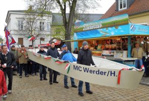 mit Gesang und Seegang